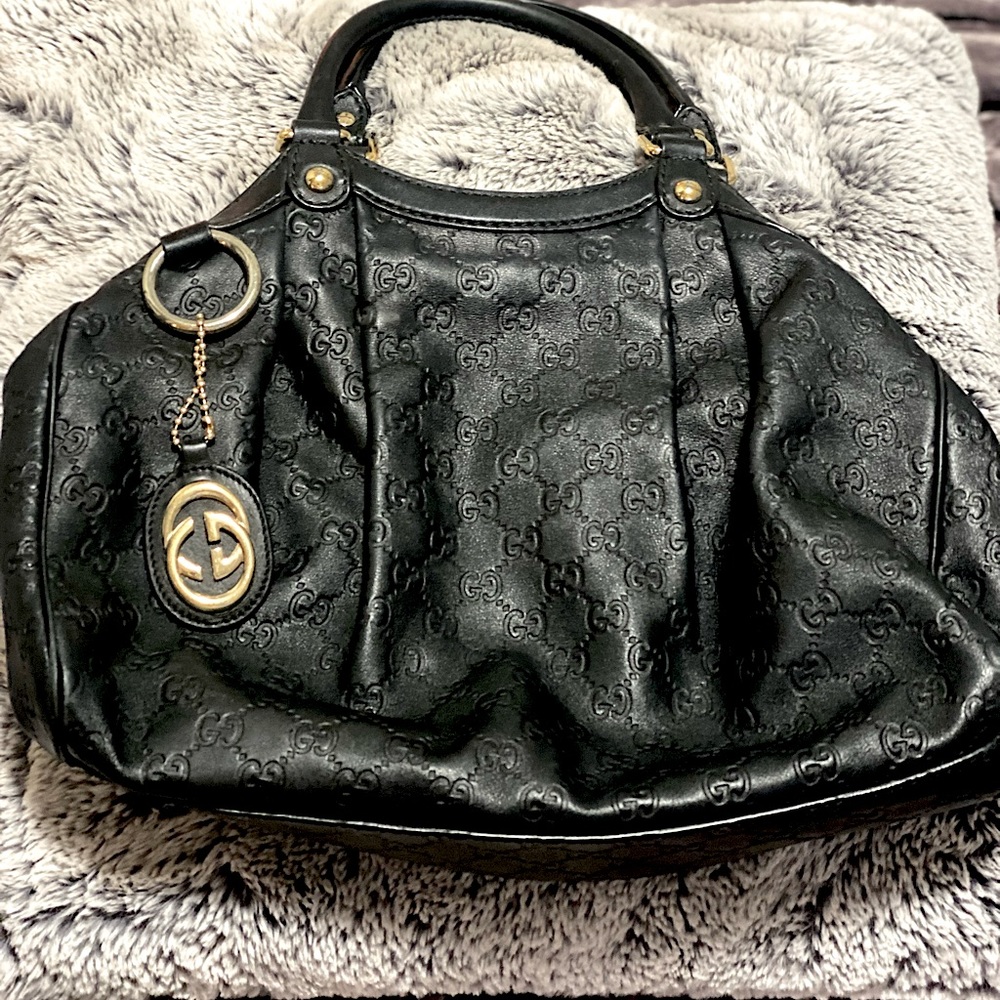 Gucci preloved black sukey leather bag